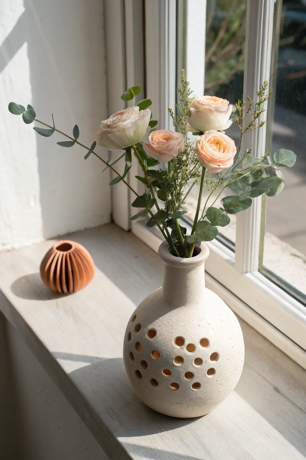 Simple air-dry clay flower frog topper for a sweet Mothers Day bouquet, Scandinavian calm.