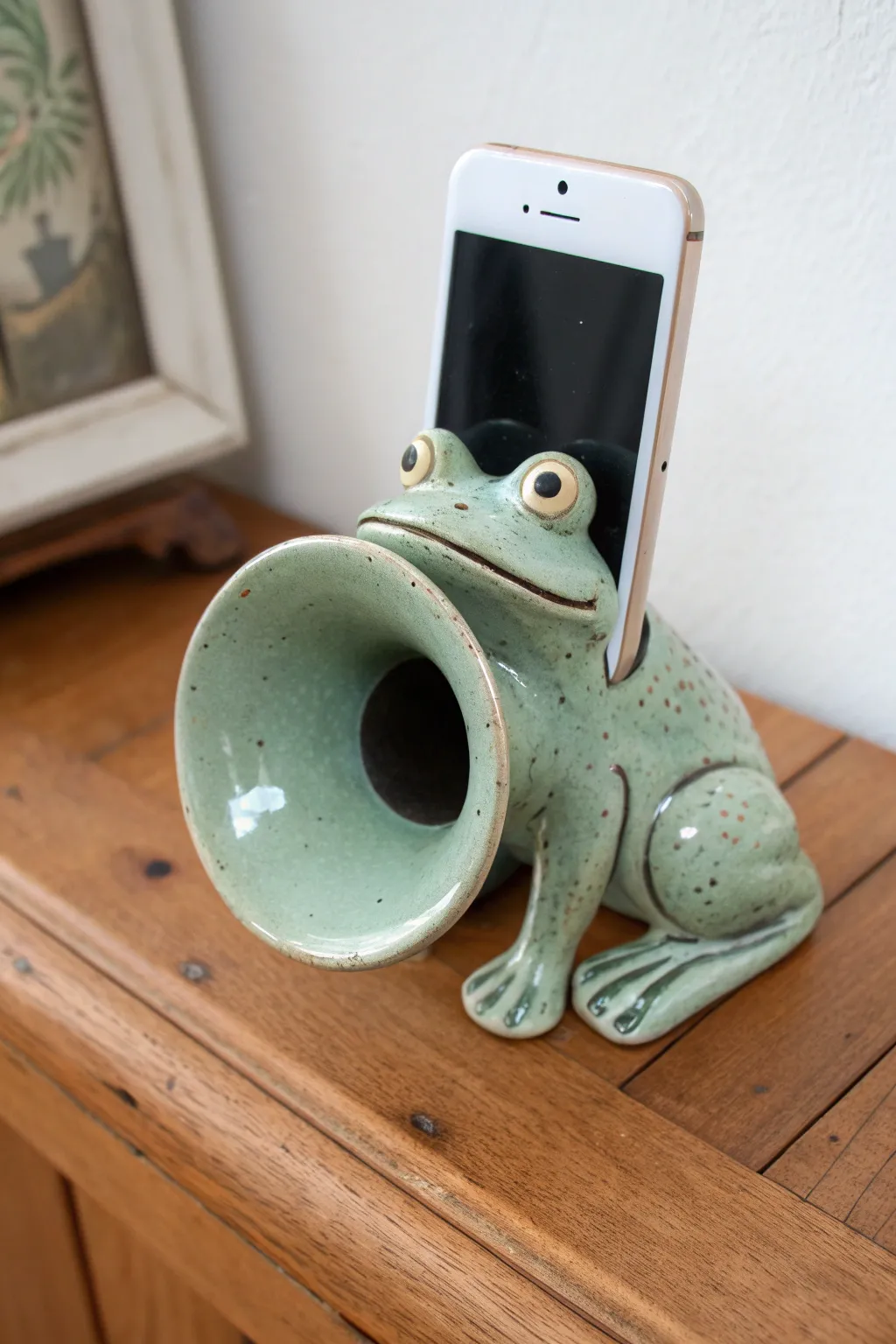 Frog croak mouth horn amplifier in matte clay, a cute minimalist boost for phone sound