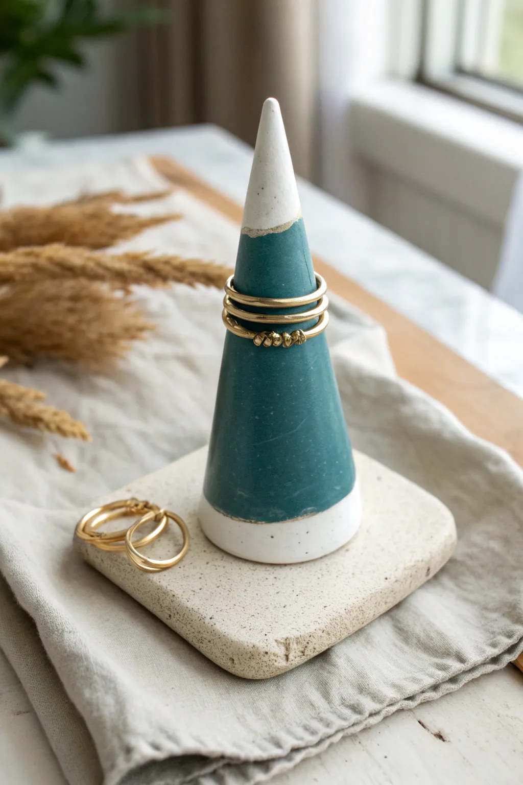 Bold, minimalist ring cone with a glossy rim for a chic, craft-friendly jewelry catchall.