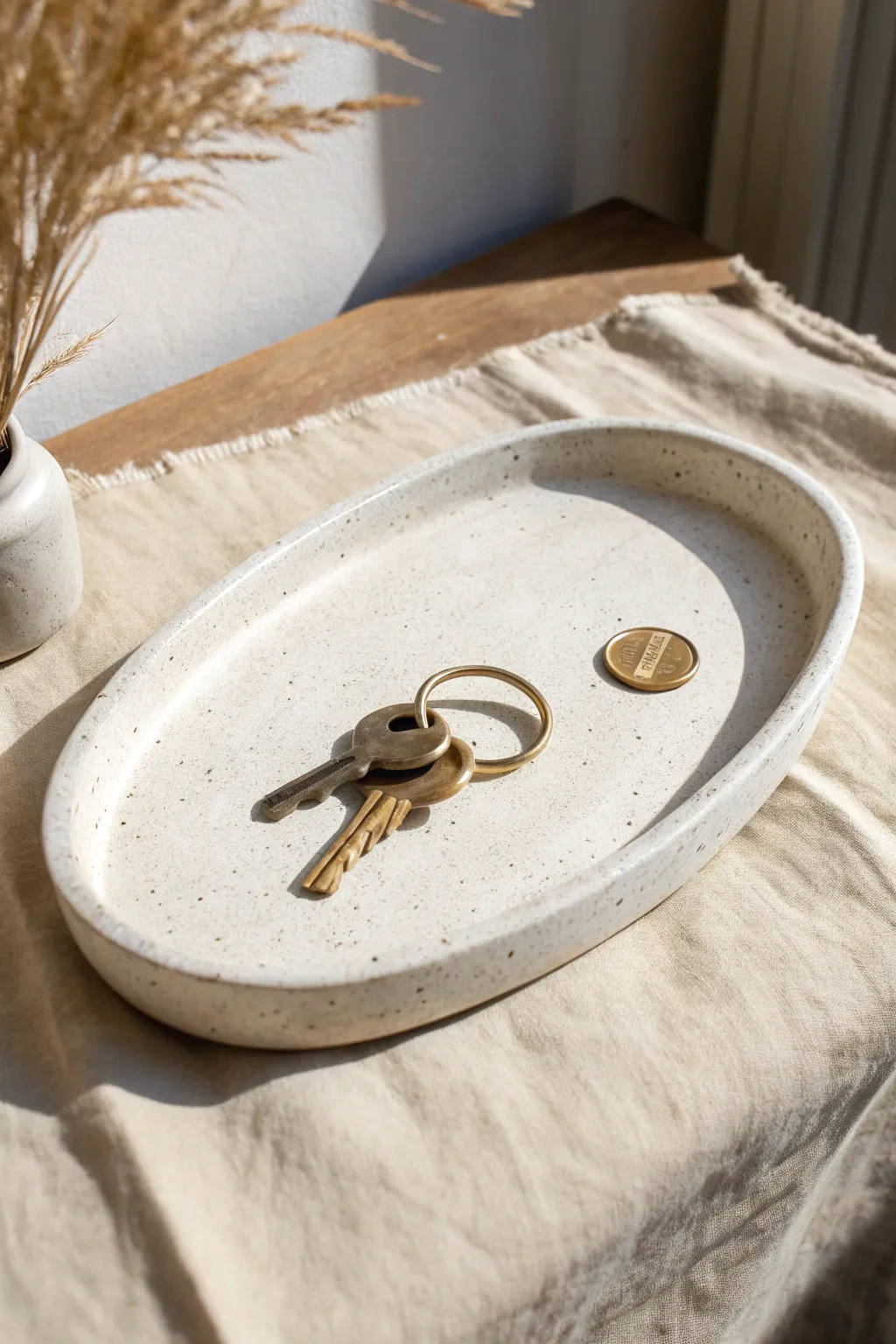 Textured clay slab tray: a chic catch-all for keys, coins, and daily essentials.